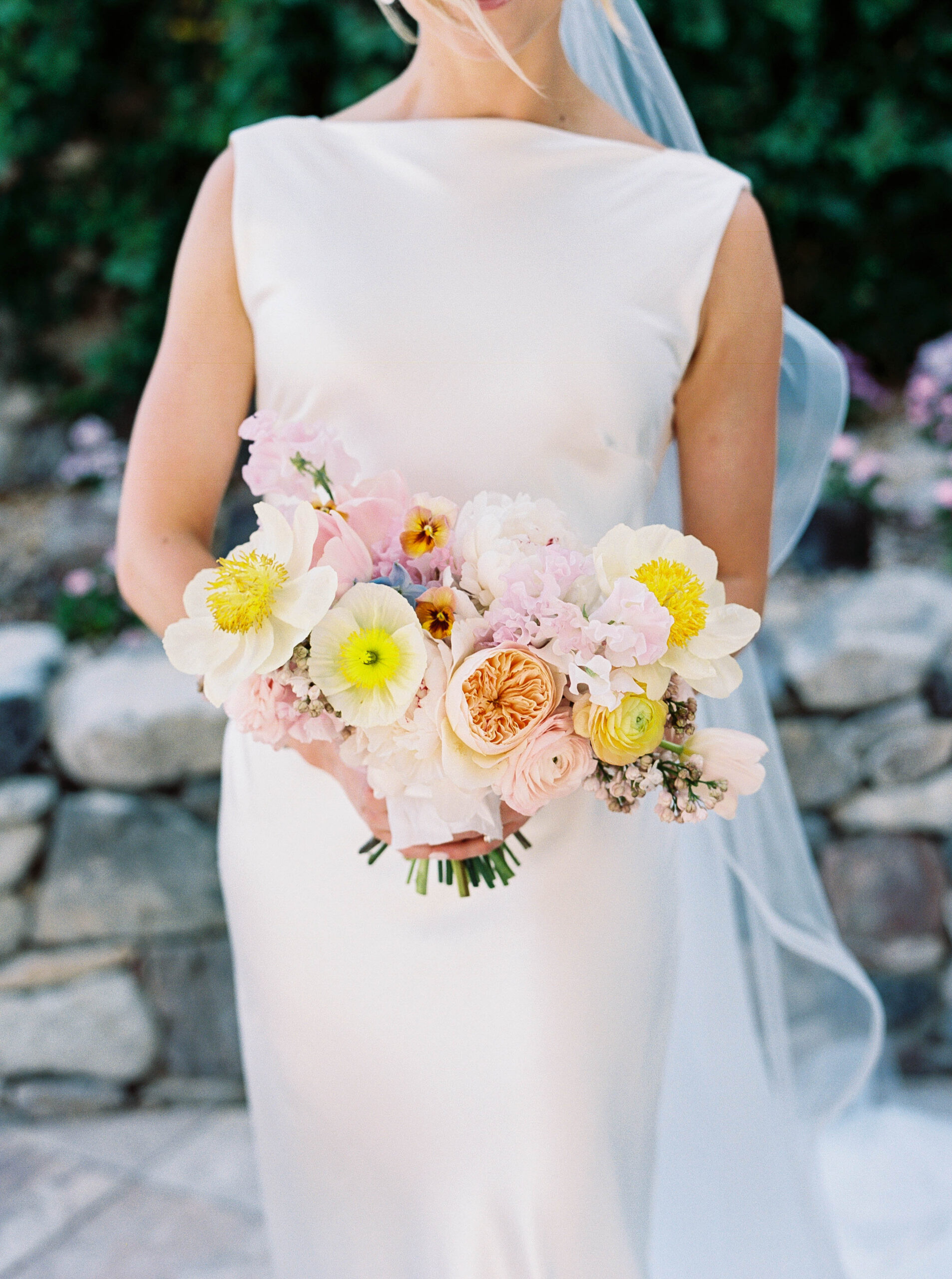 colorful-wedding-bouquet-flowers